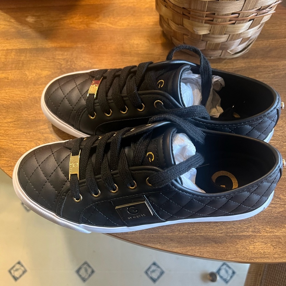 G by Guess quilted casual sneakers